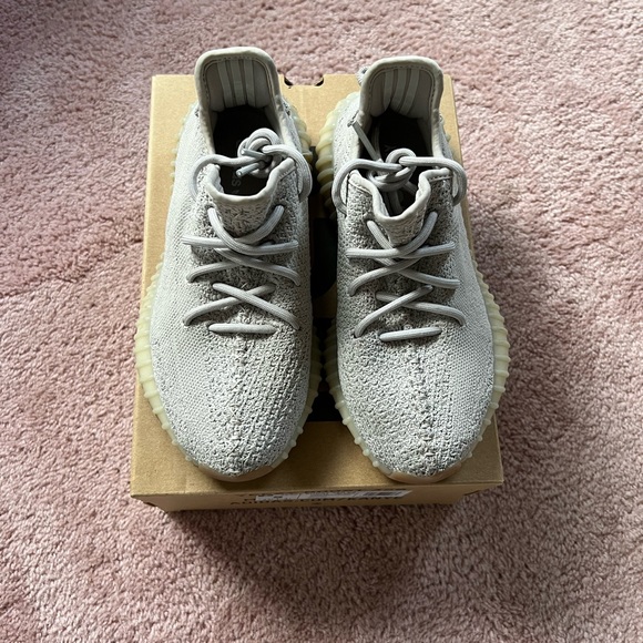 Yeezy Adidas Boost 350 V2 in Sesame size - Main Image